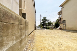 【外観】 | 城陽市平川長筬　土地　建築条件付き | 前面道路は《約6ｍ》とゆったりとした広さです(^^)/運転が苦手な方も安心ですね。