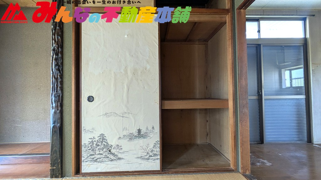 久留米市高良内町の中古一戸建の収納