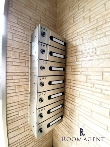 アリヴィオ東苑のエントランス