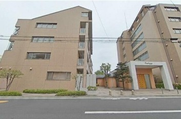 【外観】 | ゼフィルスB棟 | 鉄筋コンクリート造のがっちりとした建物。