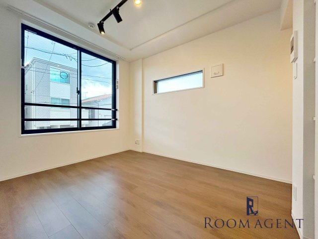 CREST TAPP大曽根の居間・リビング