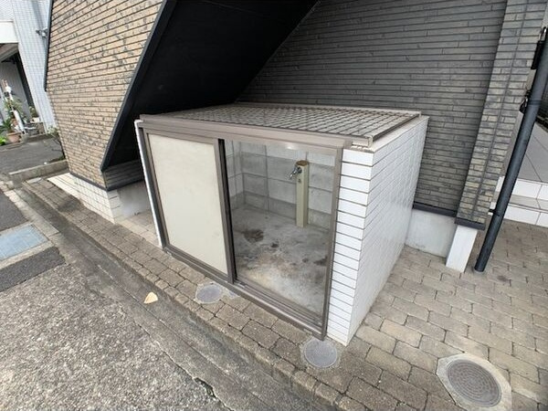 Fairy烏森のエントランス