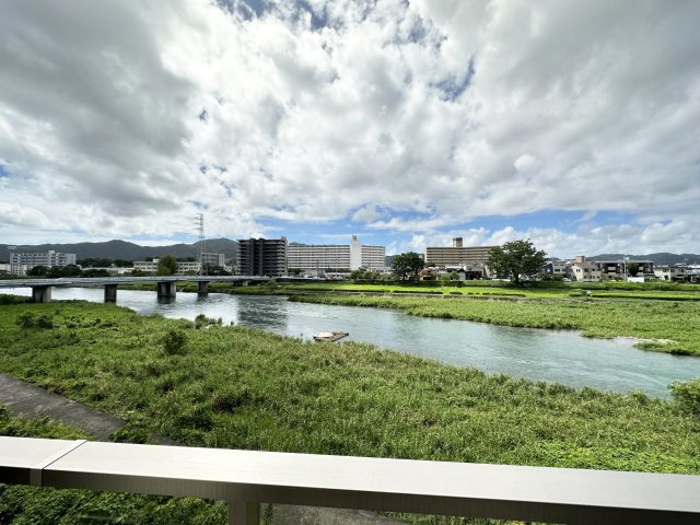 シャーメゾン鏡川の展望