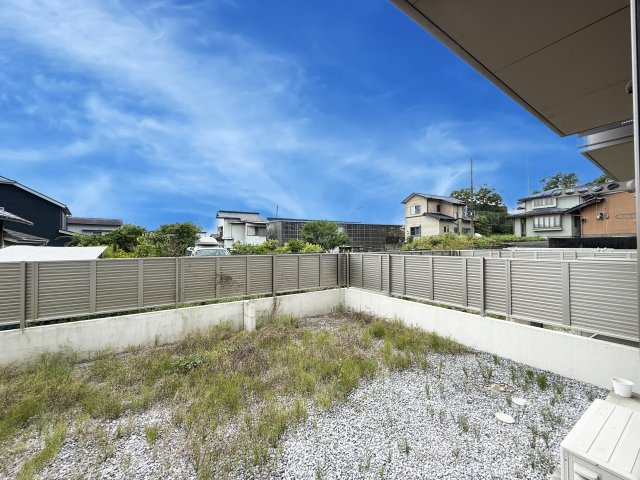 シャーメゾン万々Ⅱの庭