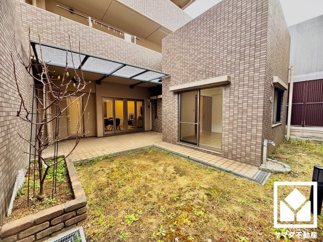 ネバーランド伏見丹波橋の庭