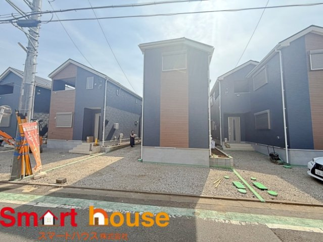 東村山市秋津町　新築5棟の外観