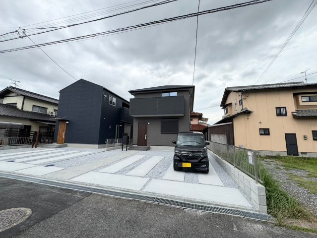 SUN COURTーサンコート－小倉南区中貫2丁目【小倉南区　新築戸建て】の駐車場|駐車スペース並列２台【小倉南区　新築戸建て】