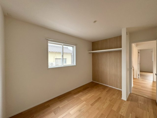 SUN COURTーサンコート－小倉南区中貫2丁目【小倉南区　新築戸建て】の洋室|2階６帖洋室にはクローゼット完備♪　【小倉南区　新築戸建て】