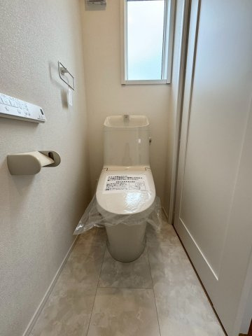 SUN COURTーサンコート－小倉南区中貫2丁目【小倉南区　新築戸建て】のトイレ|2階にもトイレ完備で助かります【小倉南区　新築戸建て】