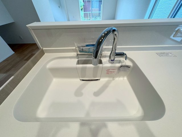 SUN COURTーサンコート－小倉南区中貫2丁目【小倉南区　新築戸建て】のキッチン|節水のハンズフリー水栓♪【小倉南区　新築戸建て】