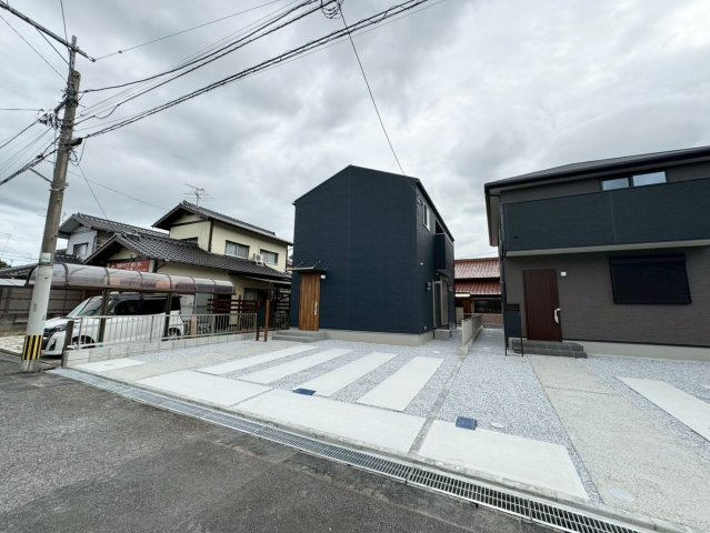 SUN COURTーサンコート－小倉南区中貫2丁目【小倉南区　新築戸建て】の駐車場|駐車スペースも広々♪【小倉南区　新築戸建て】