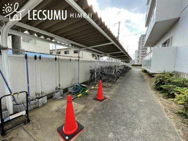 第五恵美酒マンションの駐輪場