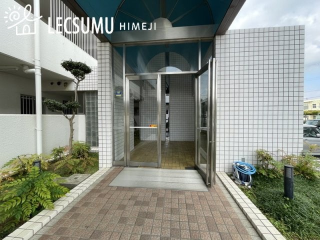 第五恵美酒マンションのエントランス