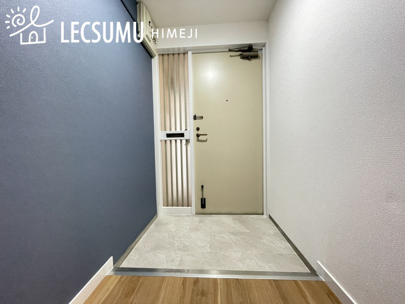 第五恵美酒マンションの玄関