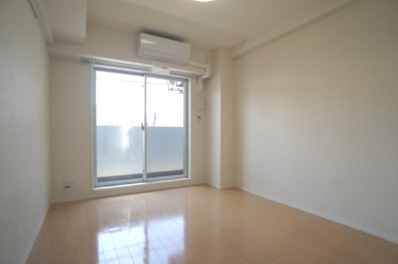 エスティメゾン南行徳の居間・リビング