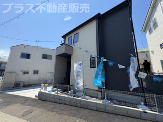 【外観】 | 現地写真。プラス不動産販売なら、現場の全ての棟をまとめてご見学頂けます。