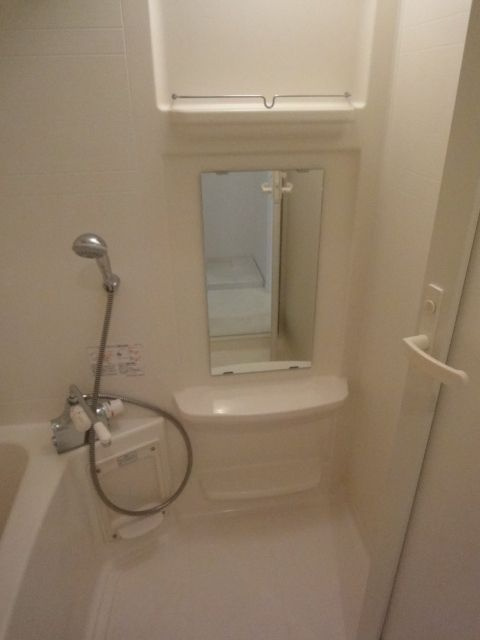 カレント茶屋が坂の洗面所