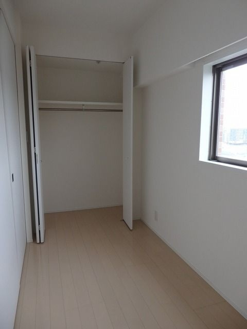 カレント茶屋が坂の収納