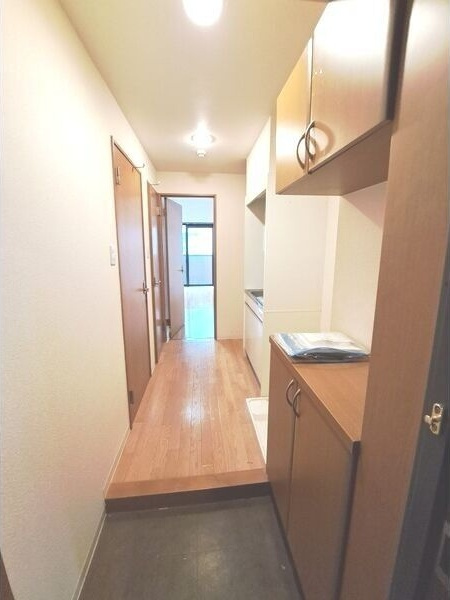 グラン・シャリオ日比野の玄関