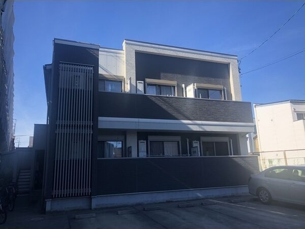 クレイビア熱田の外観