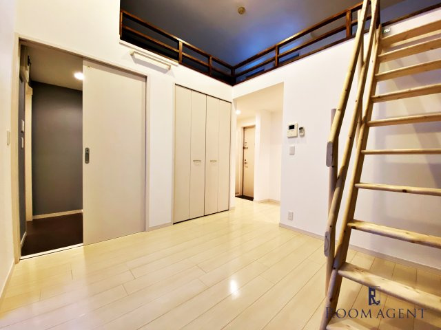 シェリール本陣の居間・リビング