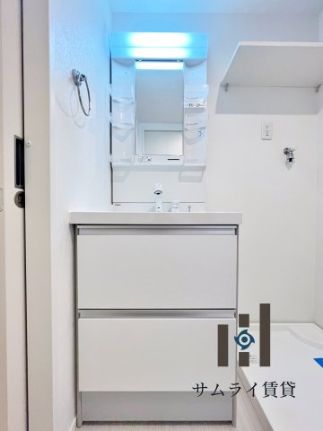 ソレイユ 中村日赤の洗面所