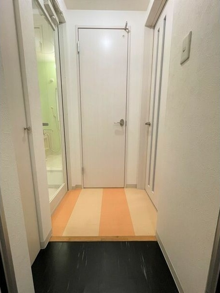 ノヴェル東別院の玄関
