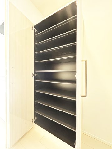 ハーモニーテラス木之免町の玄関