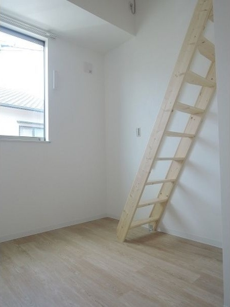 バステトこがねのバルコニー