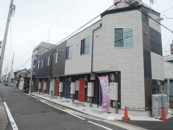 バステトこがねの外観