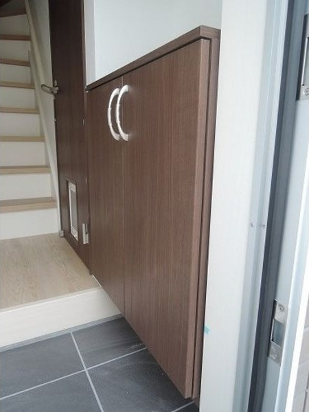 バステトこがねの玄関