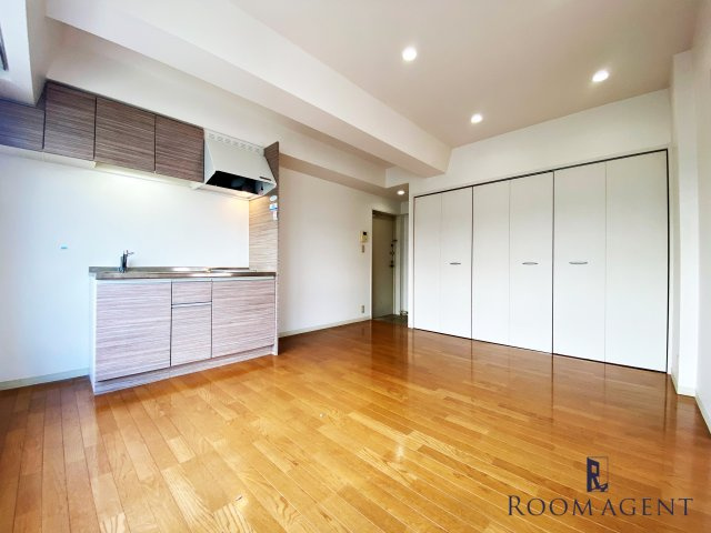 フローラル尾頭橋の居間・リビング