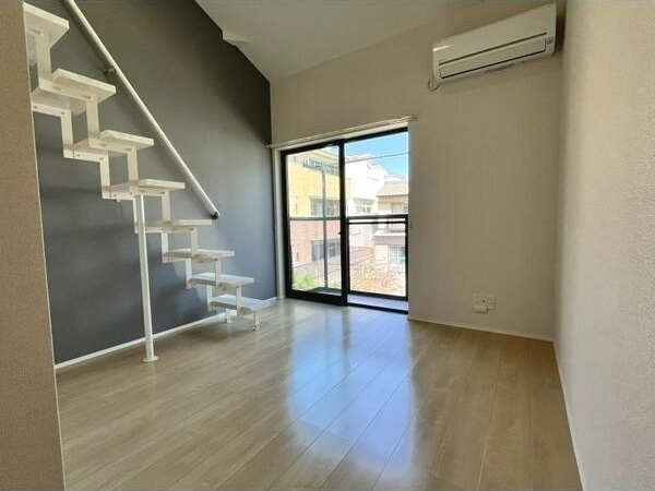 ベルセ黒川の居間・リビング