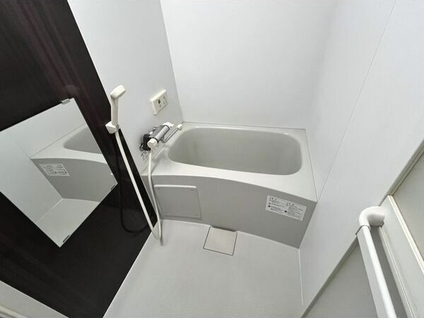 ベルセ黒川の浴室