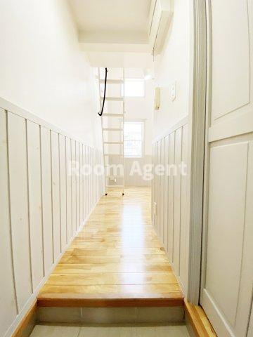 ロフト壱番館の玄関