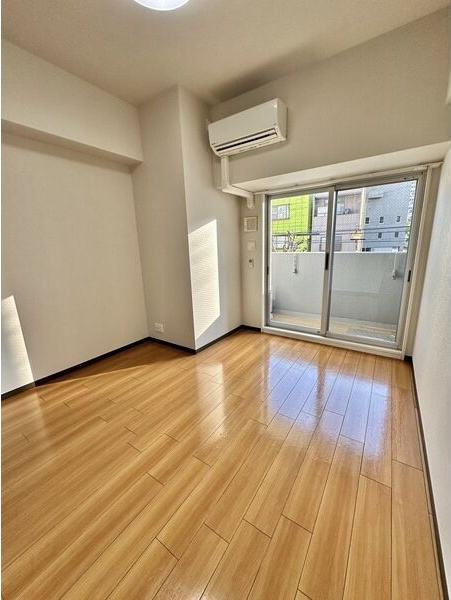 大須レジデンスの居間・リビング