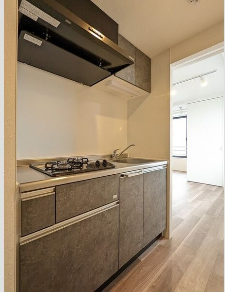 リーデンス今池のキッチン