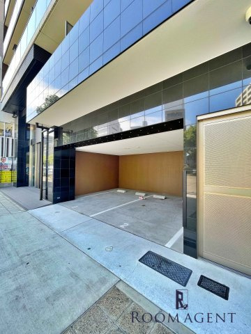 CAVANA新栄(旧ディアレイシャス新栄)のエントランス