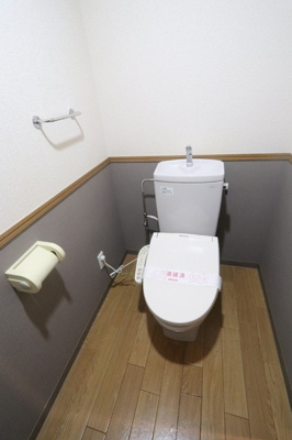 ゆとりあるトイレットスペース♪