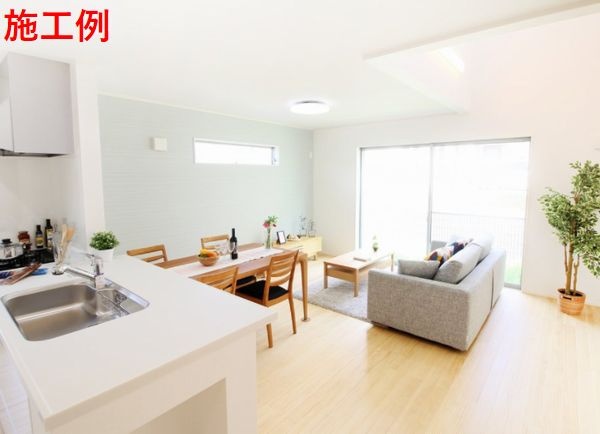 鎌倉市腰越4丁目新築戸建て　4期№3の居間・リビング|ゆったり過ごせるリビングです