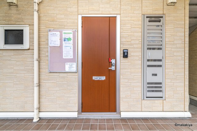 豊田弐番館のエントランス