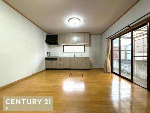 和歌山市有本　中古戸建の居間・リビング