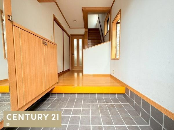 和歌山市有本　中古戸建の玄関