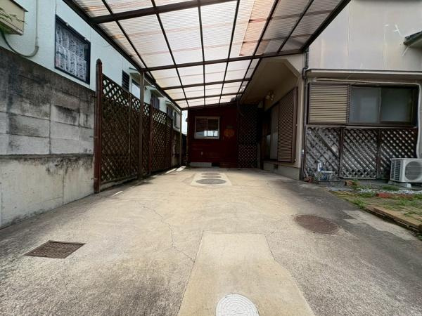 貴志川町前田　中古戸建の駐車場