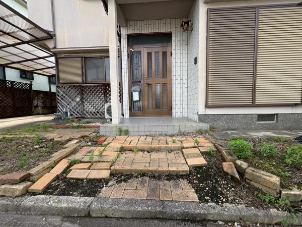 貴志川町前田　中古戸建の玄関
