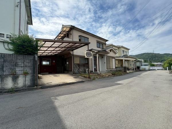 貴志川町前田　中古戸建の前面道路含む現地写真