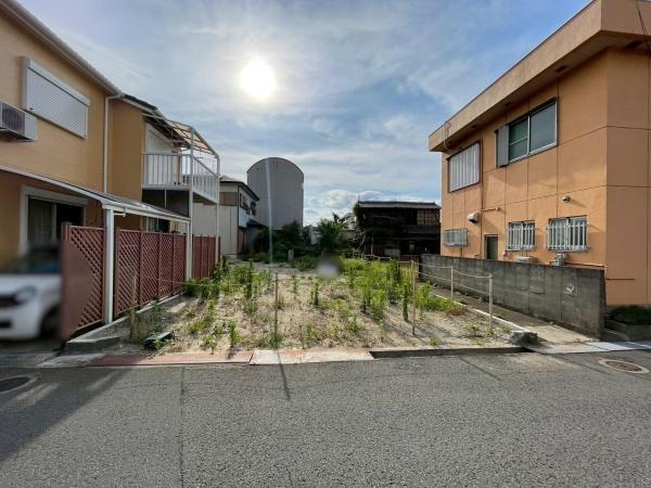 和歌山市舟津町2丁目土地（2号地）の前面道路含む現地写真