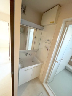 【洗面所】 | フィオーレ　弐番館