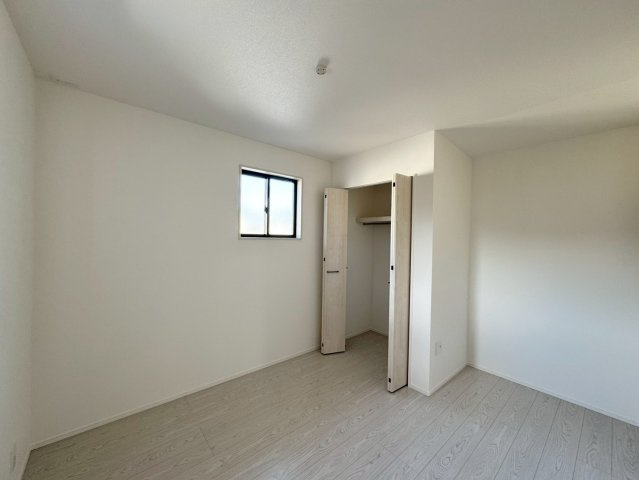  For.M Iーフォルムー小倉南区上貫2丁目4期　【小倉南区　新築戸建て】の洋室|2階5.2帖洋室はクローゼット完備♪　【小倉南区　新築戸建て】