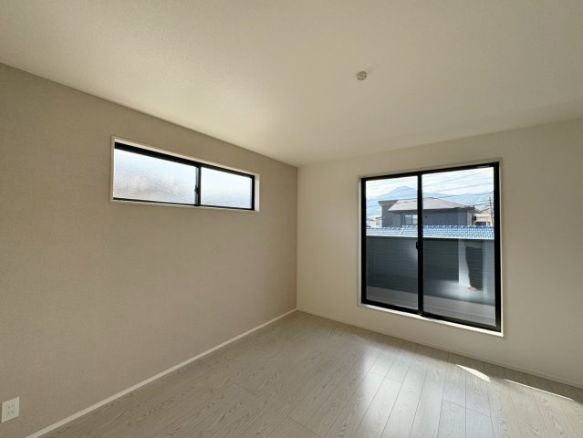  For.M Iーフォルムー小倉南区上貫2丁目4期　【小倉南区　新築戸建て】の洋室|2階7.5帖洋室はバルコニーに直接出入りでき、開放感があります　【小倉南区　新築戸建て】